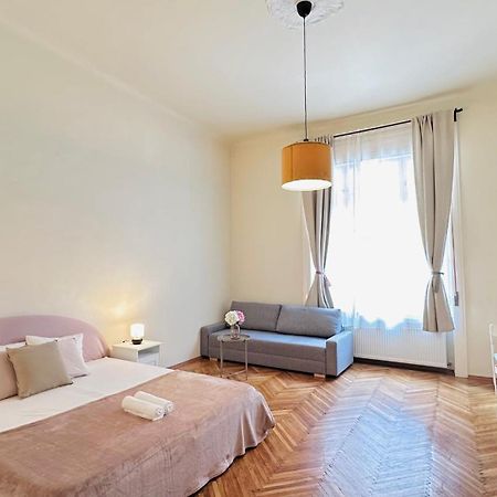 Hogyes Endre Apartment Budapest Eksteriør billede